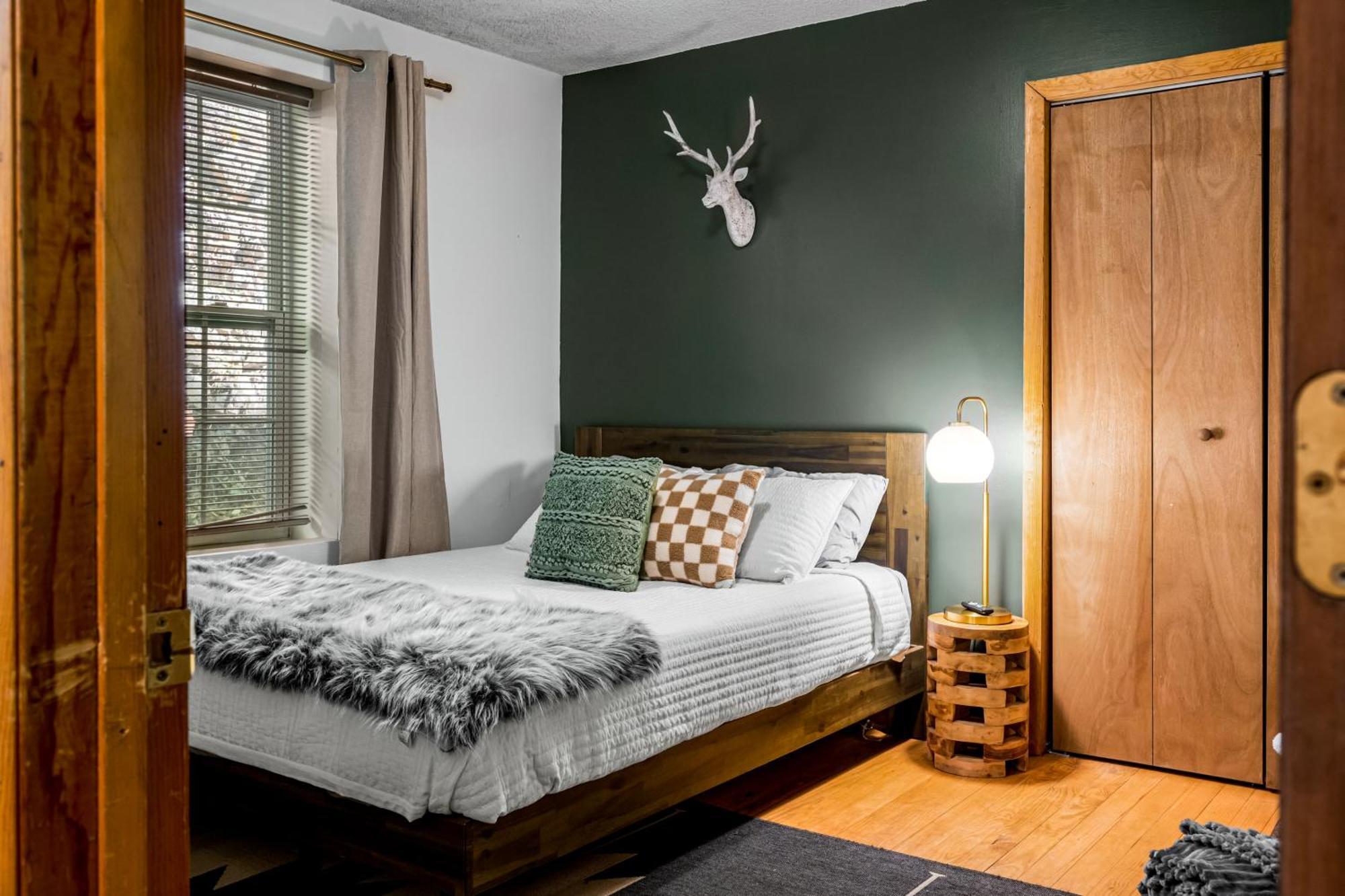 Escape To Sugar Chalet: The Rustic Modern Retreat Gatlinburg Exterior photo