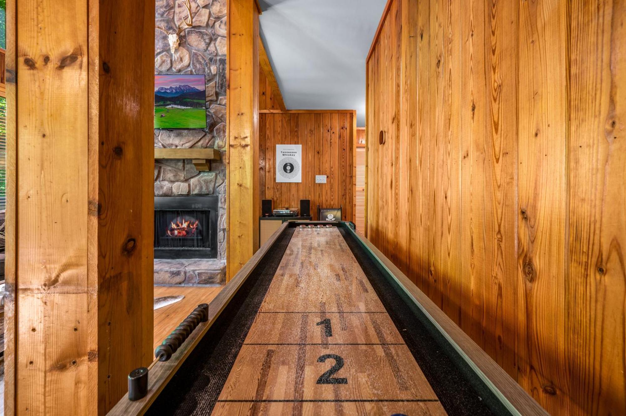 Escape To Sugar Chalet: The Rustic Modern Retreat Gatlinburg Exterior photo
