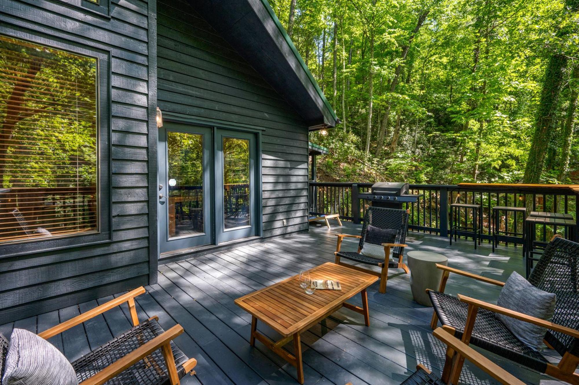 Escape To Sugar Chalet: The Rustic Modern Retreat Gatlinburg Exterior photo